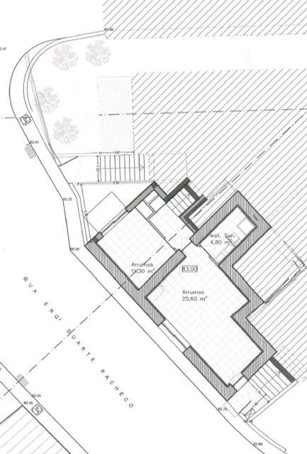 Moradia T4 de 4 Frentes: Elegância e Versatilidade a 2km do Freixo-40