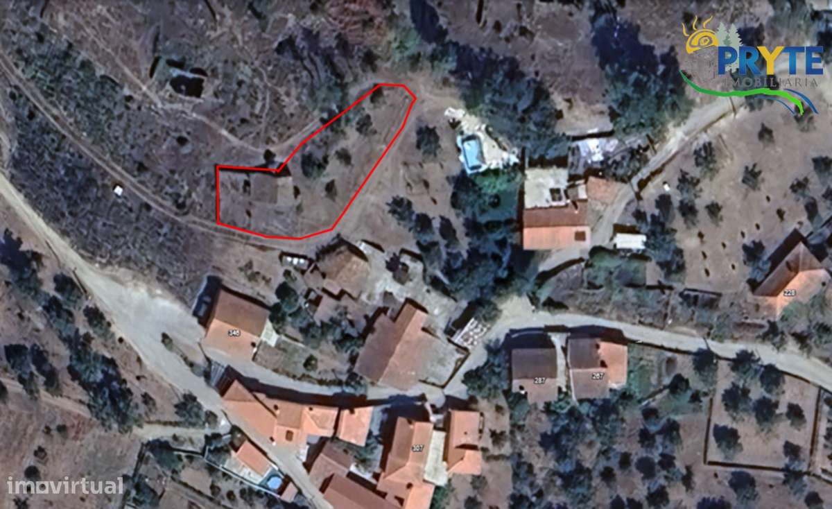 Ruína em pedra de xisto com boas vistas sobre a Aldeia e a Ribeira-25