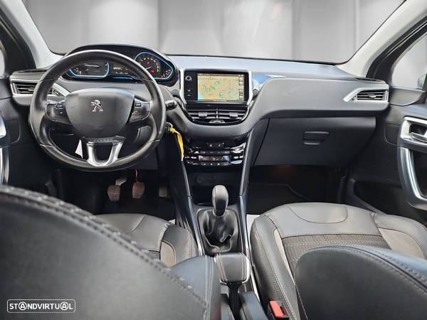 Peugeot 2008 1.2 VTi Allure - 2