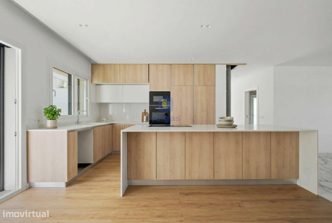 Moradia T5 Contemporânea com Piscina Aquecida – Santa Iria da Azóia-51