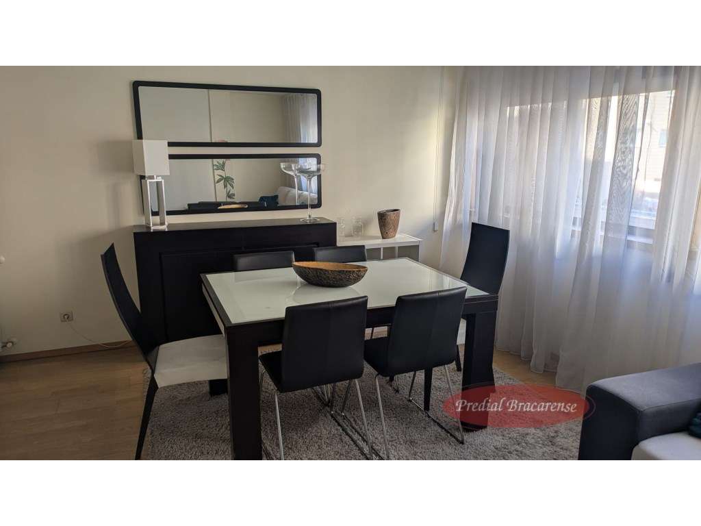 Apartamento T2, bem decorado em Lamaçães. - Grande imagem: 3/25