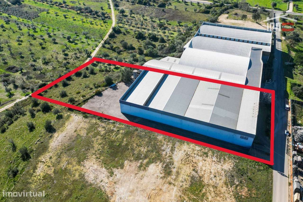 3 ARMAZÉNS (2240 M2)  PARA VENDA MAIS UM TERRENO COM 2987 M2 (OURÉM) - Grande imagem: 3/36