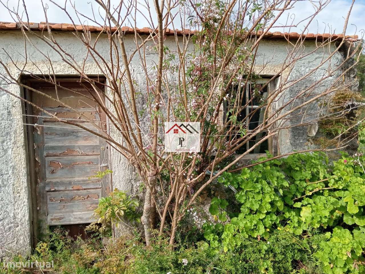 Moradia Térrea T1+1 para reconstrução no Meco em Montemor -o Velho-12