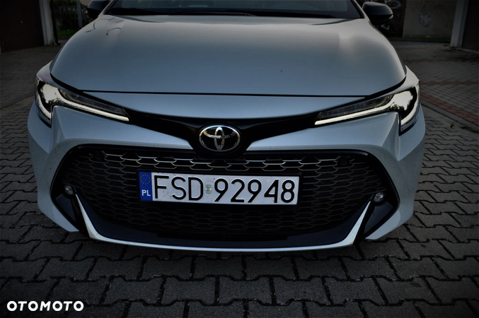 Toyota Corolla 2.0 Hybrid GR Sport - 32