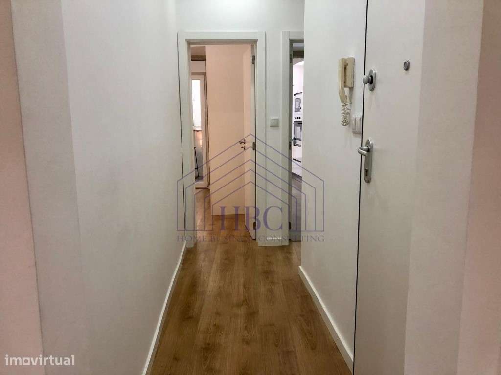Apartamento T3 - Totalmente Remodelado e Mobilado-12