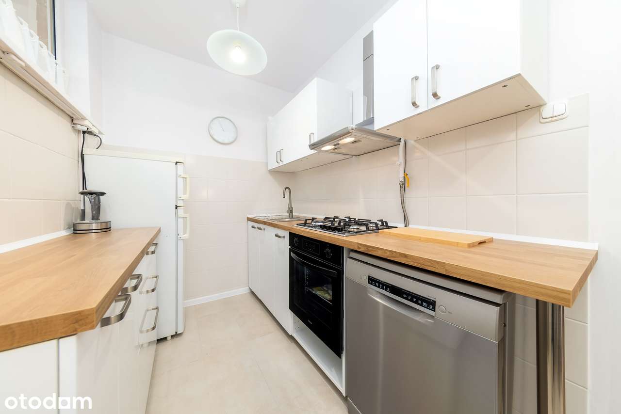 Przy SKY TOWER, zadbane 2 pokoje, osobna kuchnia, parkowanie -szlaban. - Pełny obrazek: 4/16