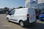 Ford Transit Courier - 8