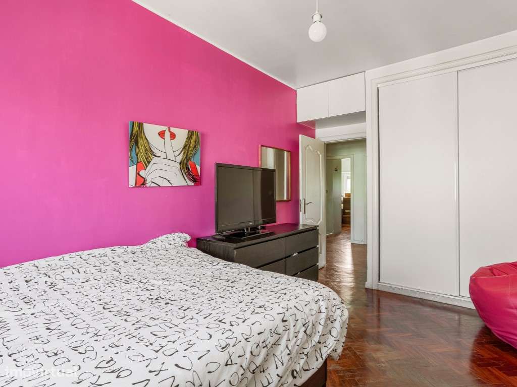 Excelente Apartamento T4 em MIraflores-30