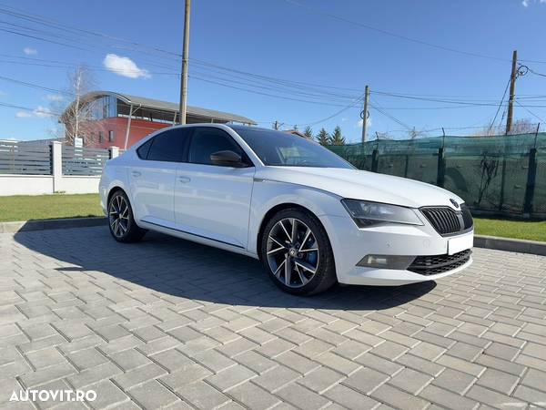 Skoda Superb 2.0 TDI DSG 4X4 Sportline - 12