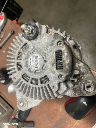 Nissan Juke I F15 1.2DIG-T ALTERNATOR 23100BV80A - 1