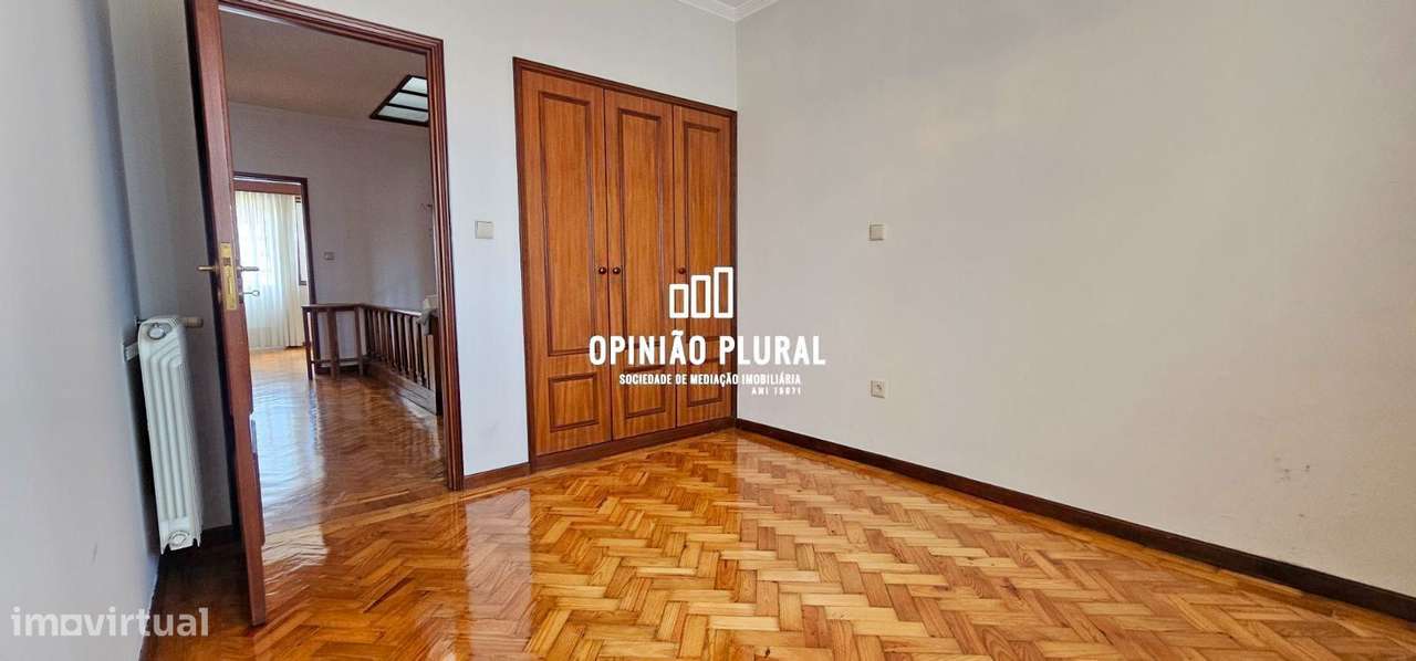 Moradia Tipologia T5 Independente com Conforto e Privacidade-22