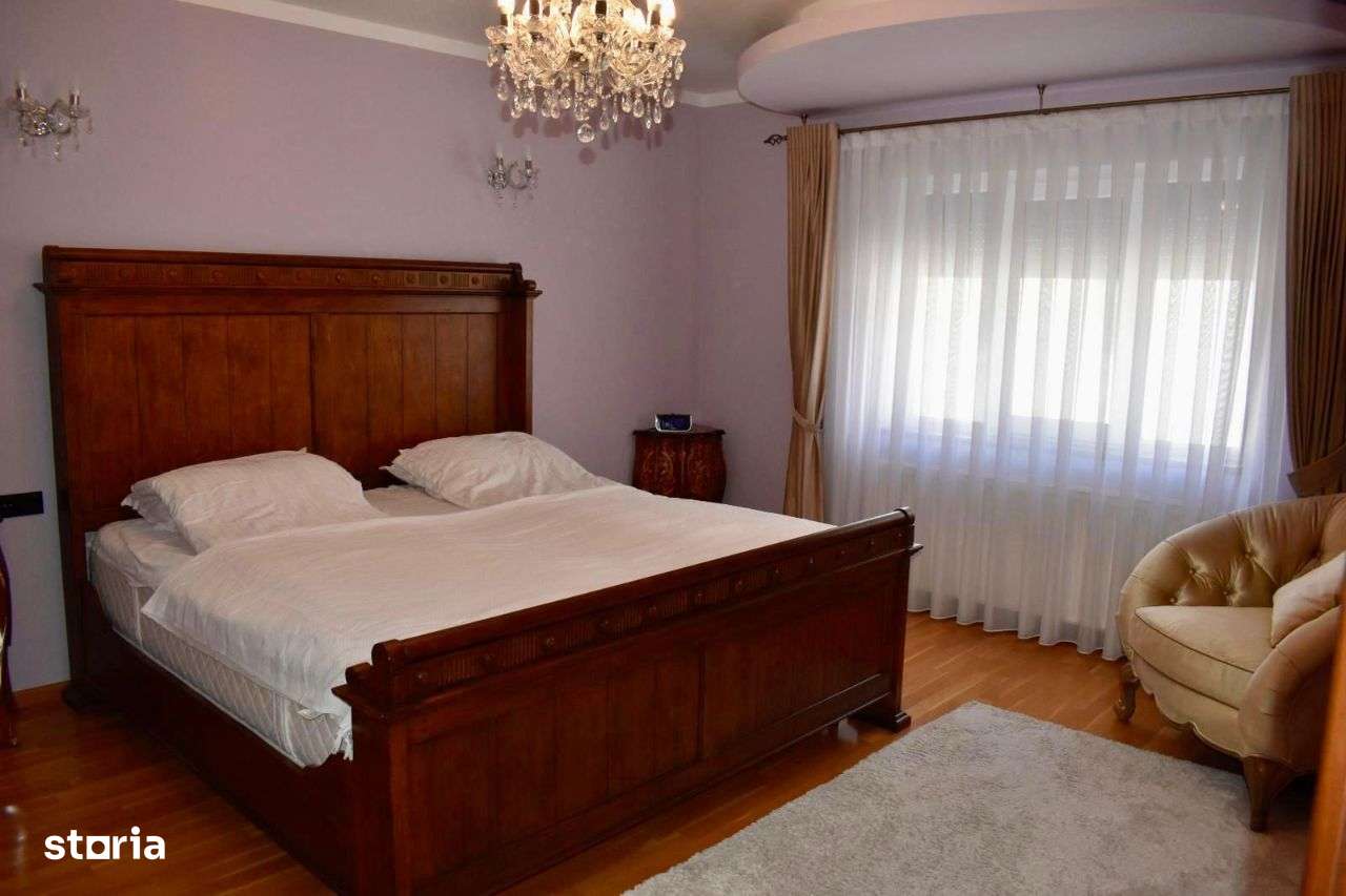 Vila Individuala Deosebita/9 Camere - Imagine principală: 2/20