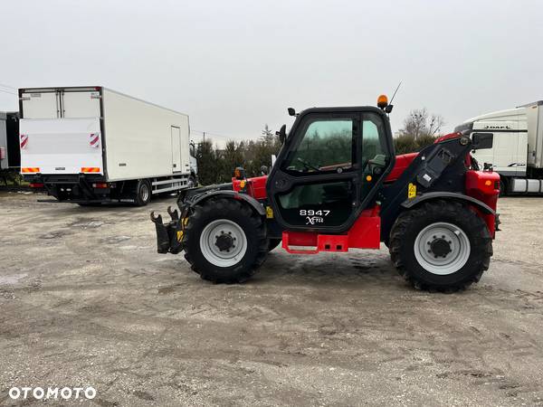 Massey Ferguson - 12