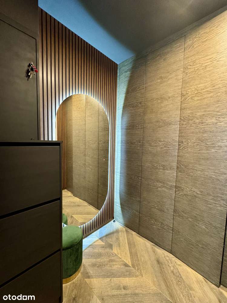 Unique Tower – Esencja Miejskiego Luksusu z Panoramą Warszawy-16