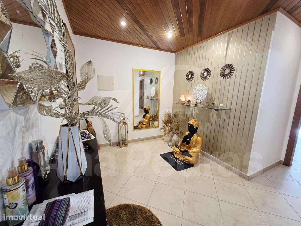 T2 Excecional com Terraço de 50m² na Baixa da Banheira-8