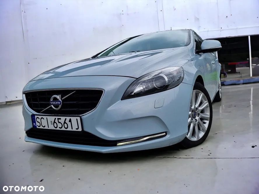 Volvo V40