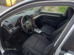 Audi A4 2.0 TDI Multitronic - 25