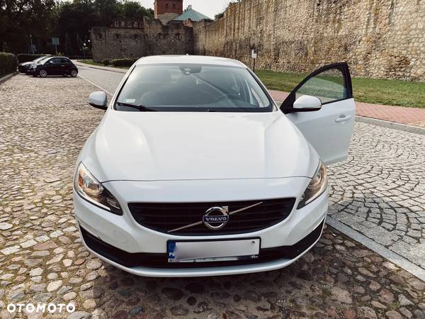 Volvo S60 - 3