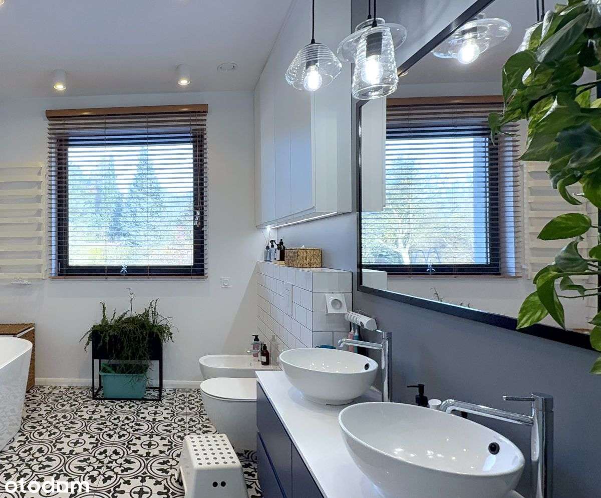 wolnostojący / las / cisza / fotowoltaika / klimat-13