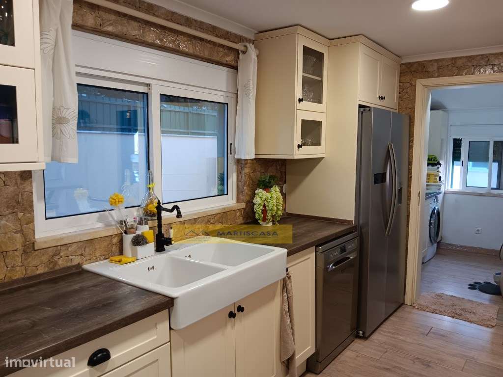 MORADIA DE LUXO V3 COM PISCINA e QUINTA- TERRUGEM-4