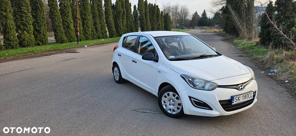 Hyundai i20 1.1 CRDi Classic + - 3