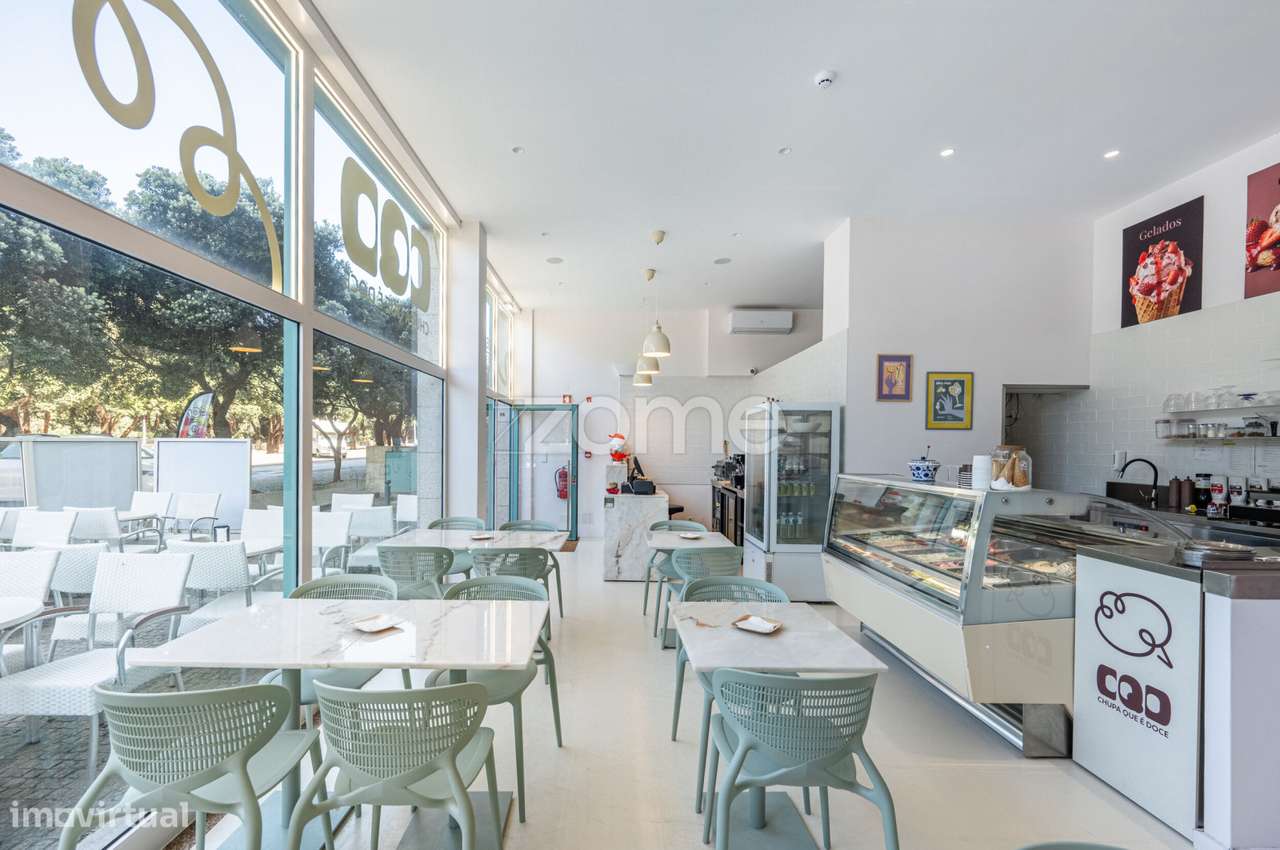 Trespasse Gelataria Equipada em Leça da Palmeira a 600m da Praia - Grande imagem: 4/25