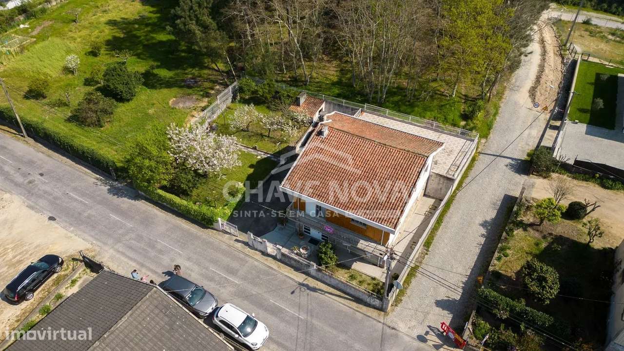 Moradia V4 , em Santo Isidoro – Marco de Canaveses-7