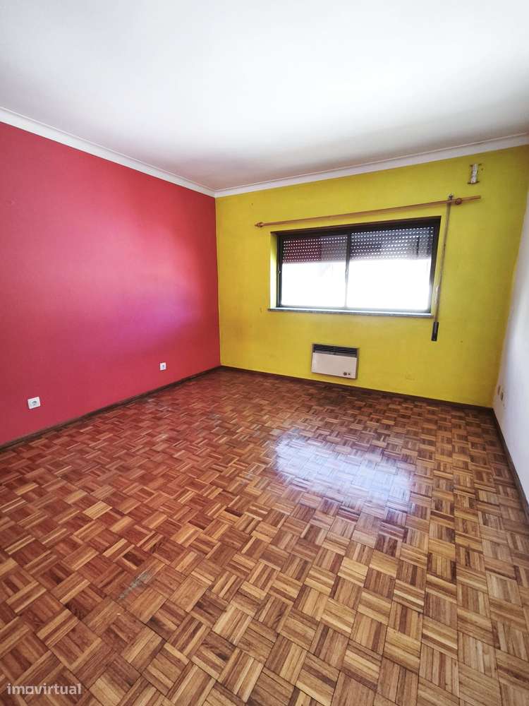 Moradia Geminada T4-8