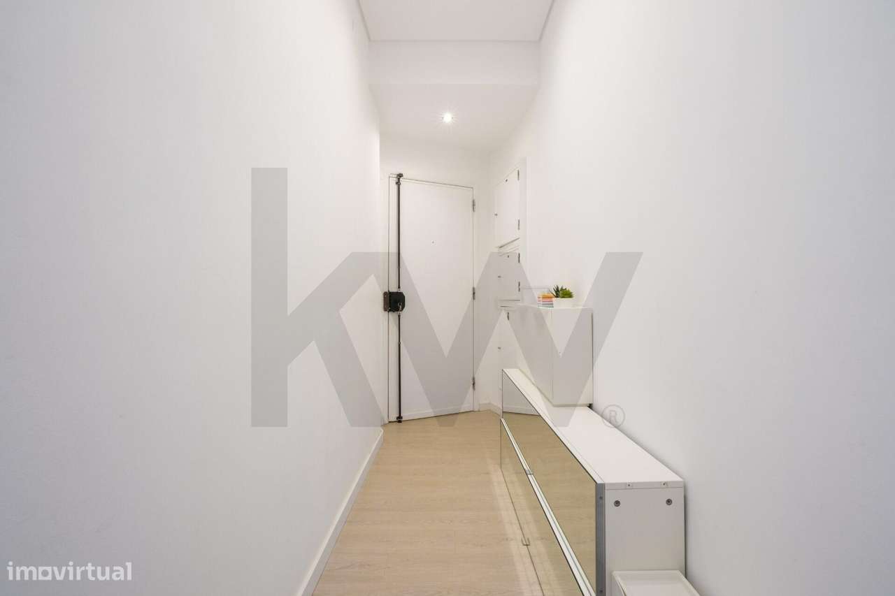 T2 Luminoso e Remodelado na Figueirinha, Oeiras – A 10 min da Praia - Grande imagem: 5/23