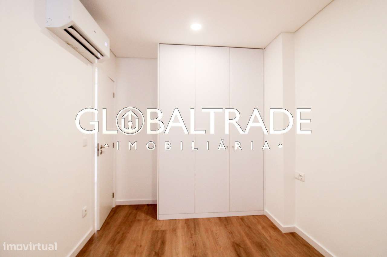 Apartamento T2 Renovado em Leça do Balio-32