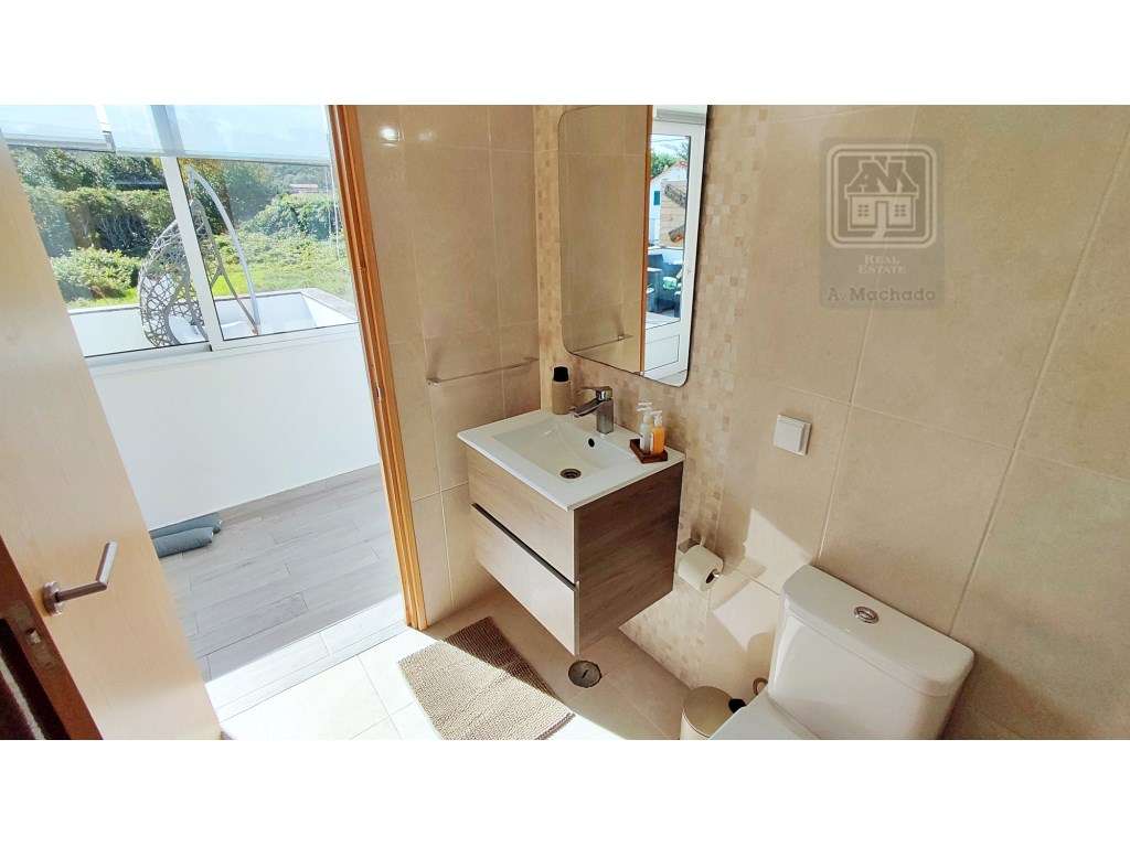 VENDA de MORADIA - VIVENDA com alojamento local e piscina - Fenais ...-59