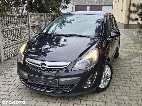 Opel Corsa 1.4 16V Cosmo - 2