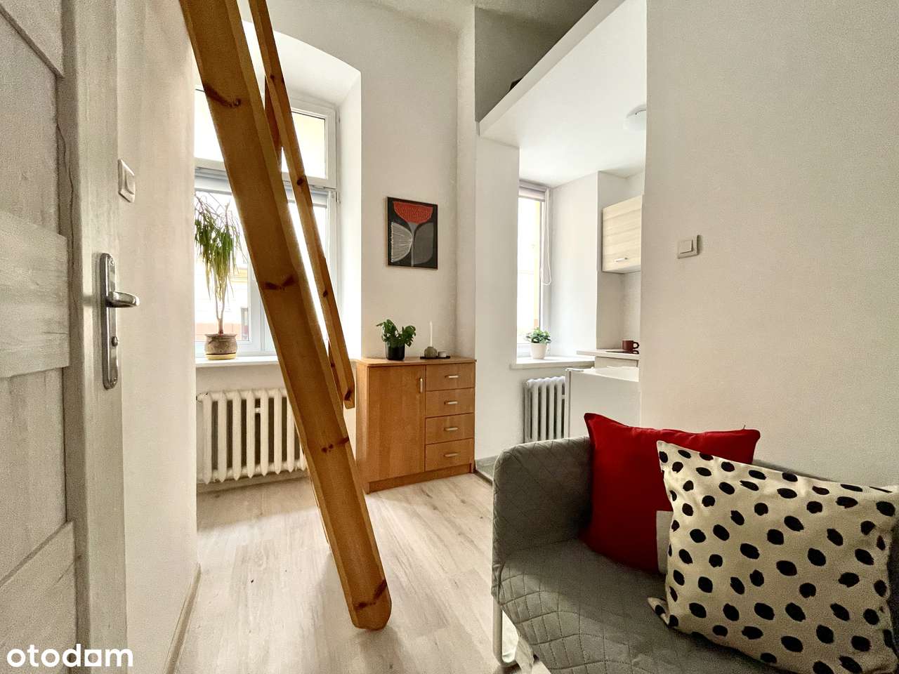 Kawalerka z antresolą ul. Żeromskiego 27 | UMED UŁ PŁ centrum - Pełny obrazek: 2/14