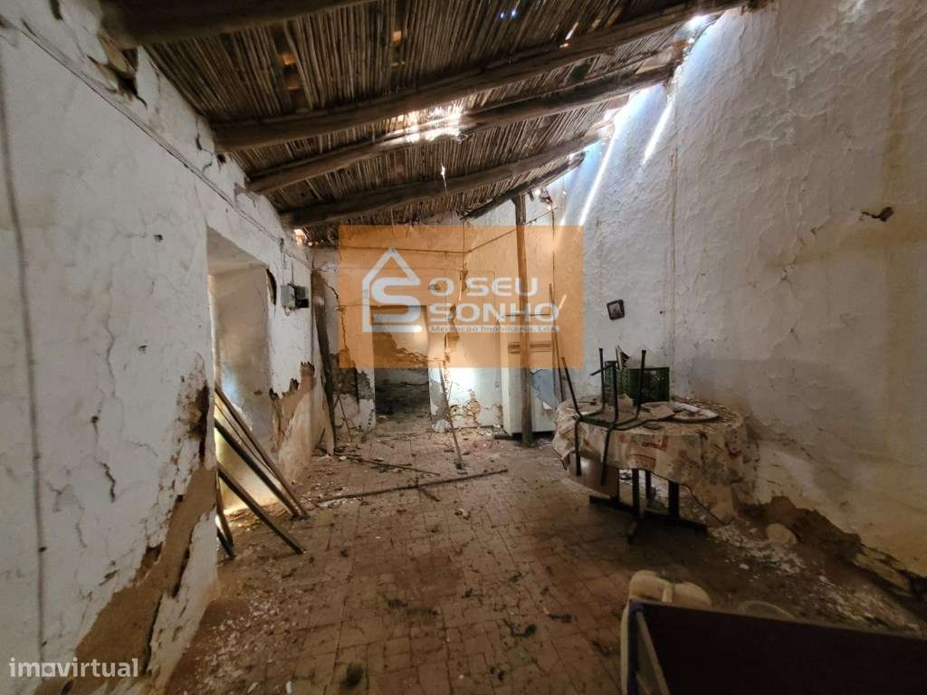 Casa Antiga para recuperar perto de São Brás de Alportel-12
