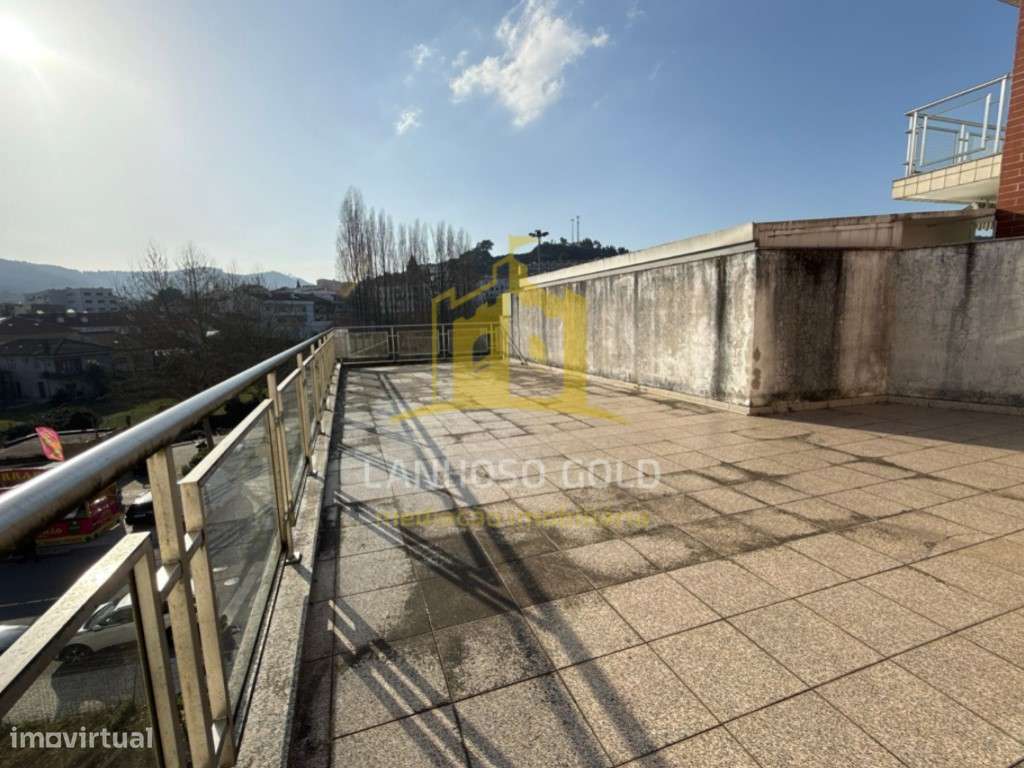 Apartamento T3+1 | Nossa Senhora do Amparo, Póvoa de Lanhoso-14