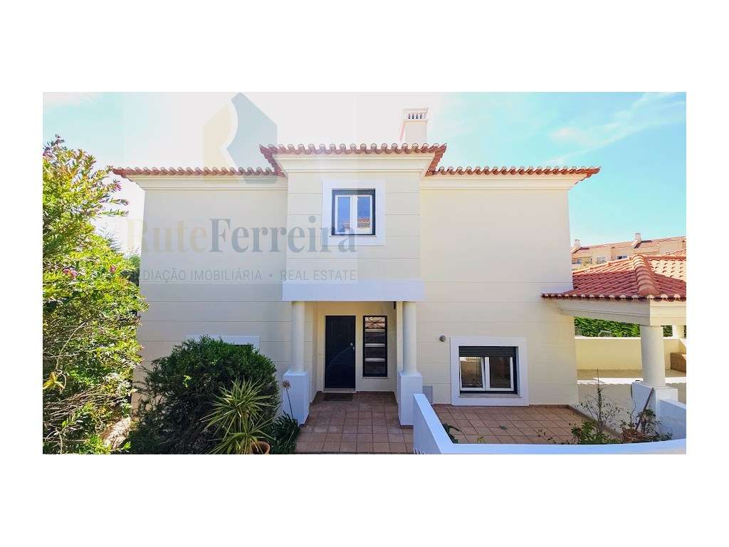 Moradia T4, com piscina e jardim privado, no Condomínio Campo Real!! - Grande imagem: 5/34