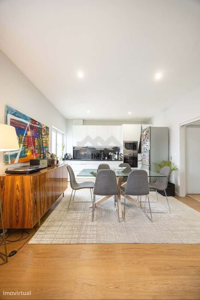 Andar Moradia T2 | Renovado | Varandas | 3 Frentes | Garagem 65m² - Grande imagem: 4/18