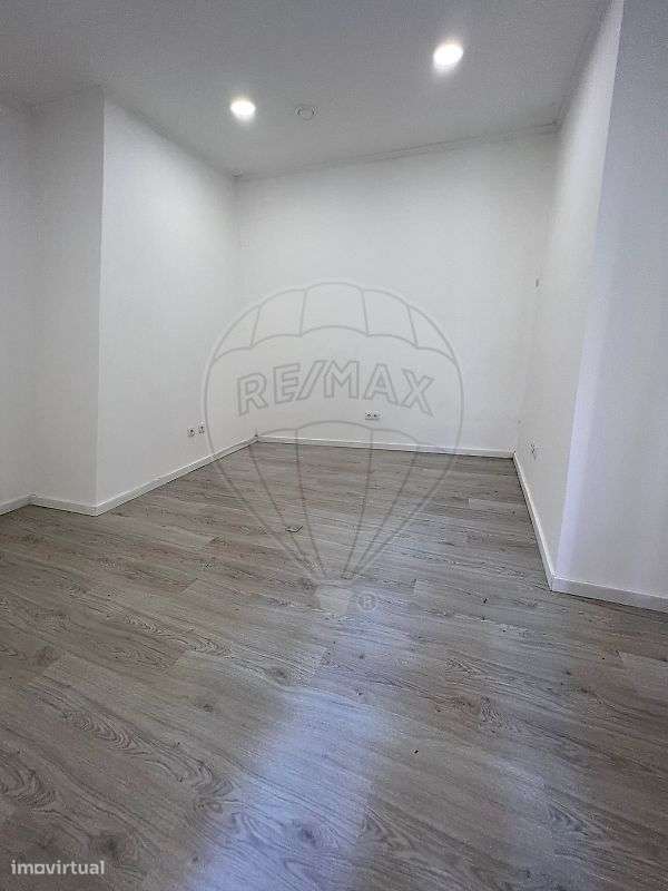 Garagem  para arrendamento - Grande imagem: 3/10