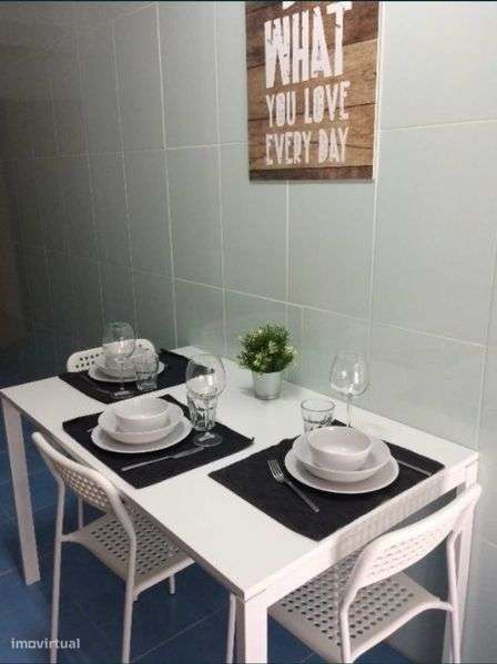 Apartamento T2 Com TERRAÇO de 25 m2 em 1º andar | Moscavide - Grande imagem: 5/12