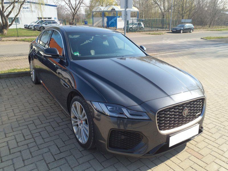 Jaguar XF P300 AWD R-Dynamic S 2022