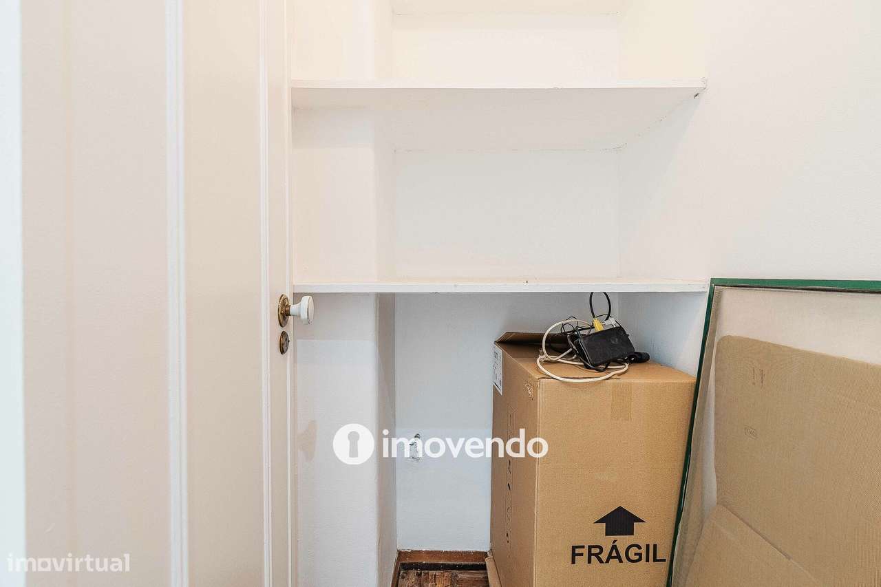 Apartamento T2 com áreas amplas, em Odivelas-28