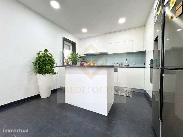 Apartamento T3 Renovado em Mozelos-10