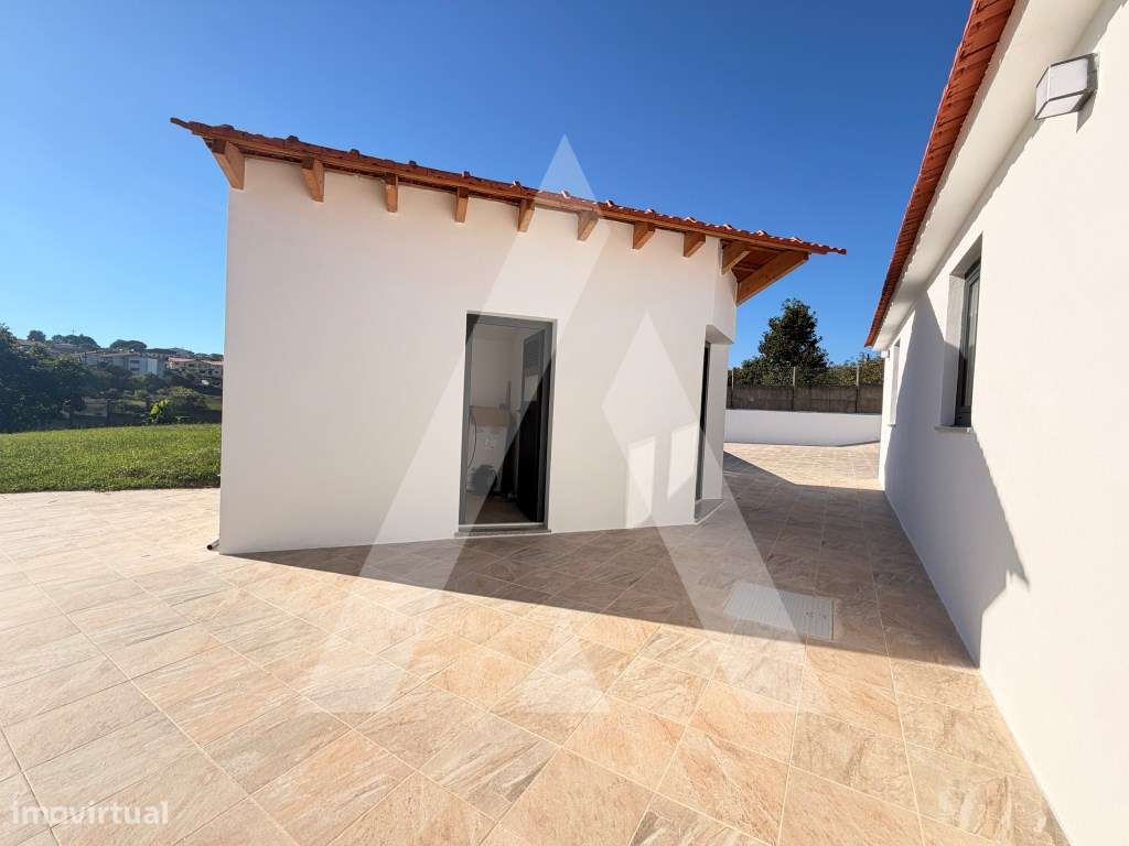 Moradia T2 em São João da Madeira-14