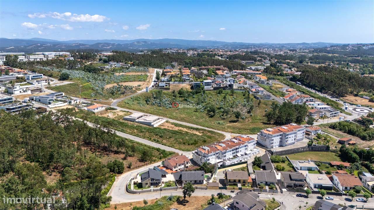 Moradia Isolada T4 Venda em Santa Maria da Feira, Travanca, Sanfins e-50