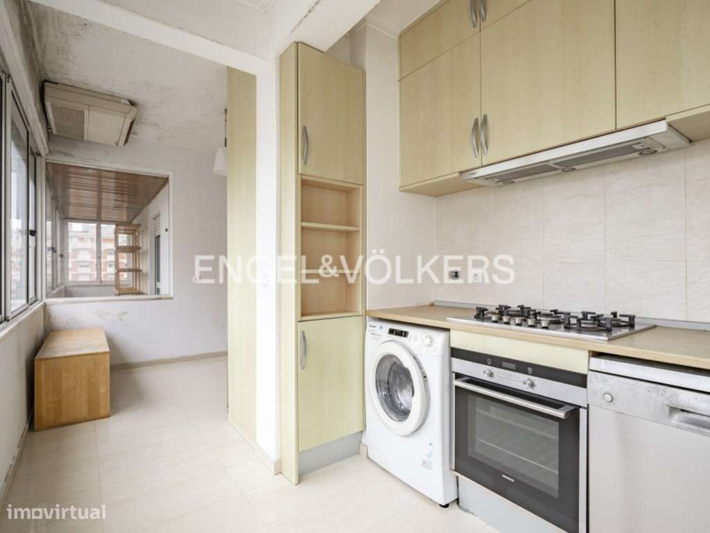 T4 com terraço com vista desafogada-9