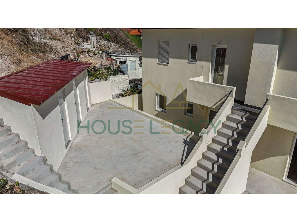 Apartamento T2 - Custóias-35