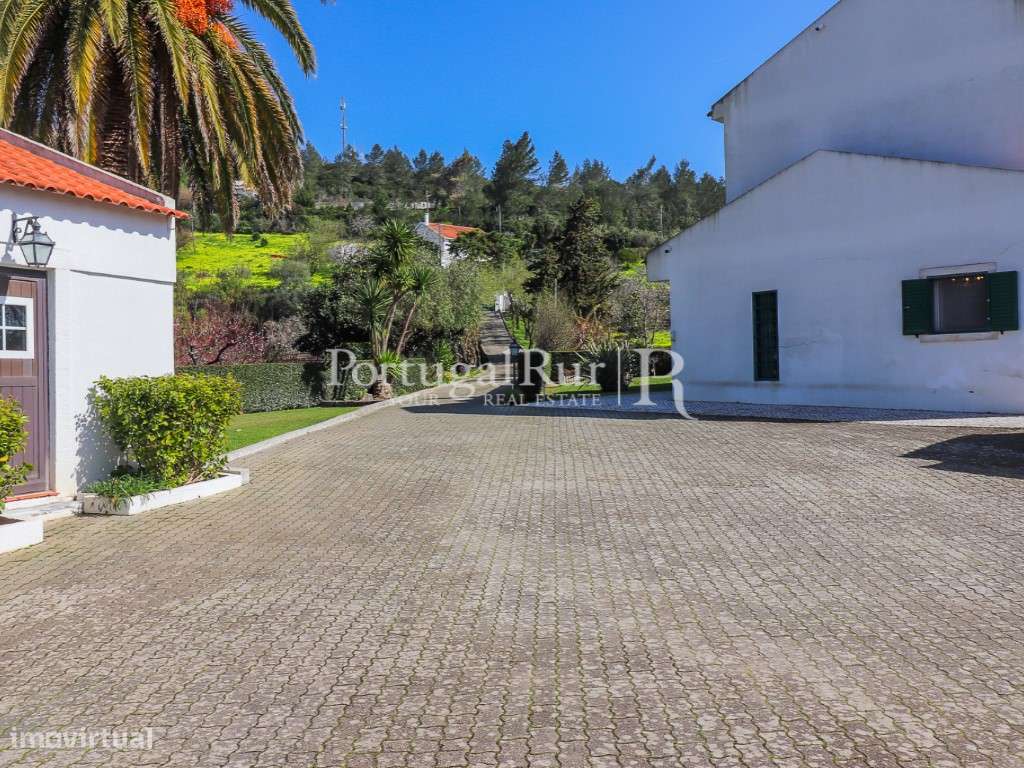 Quintinha com várias habitações em Vila Franca de Xira-46