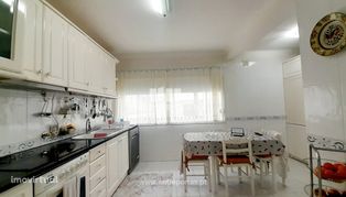 Venda de Apartamento T3 com 2 frentes, Monserrate, Viana do Castelo