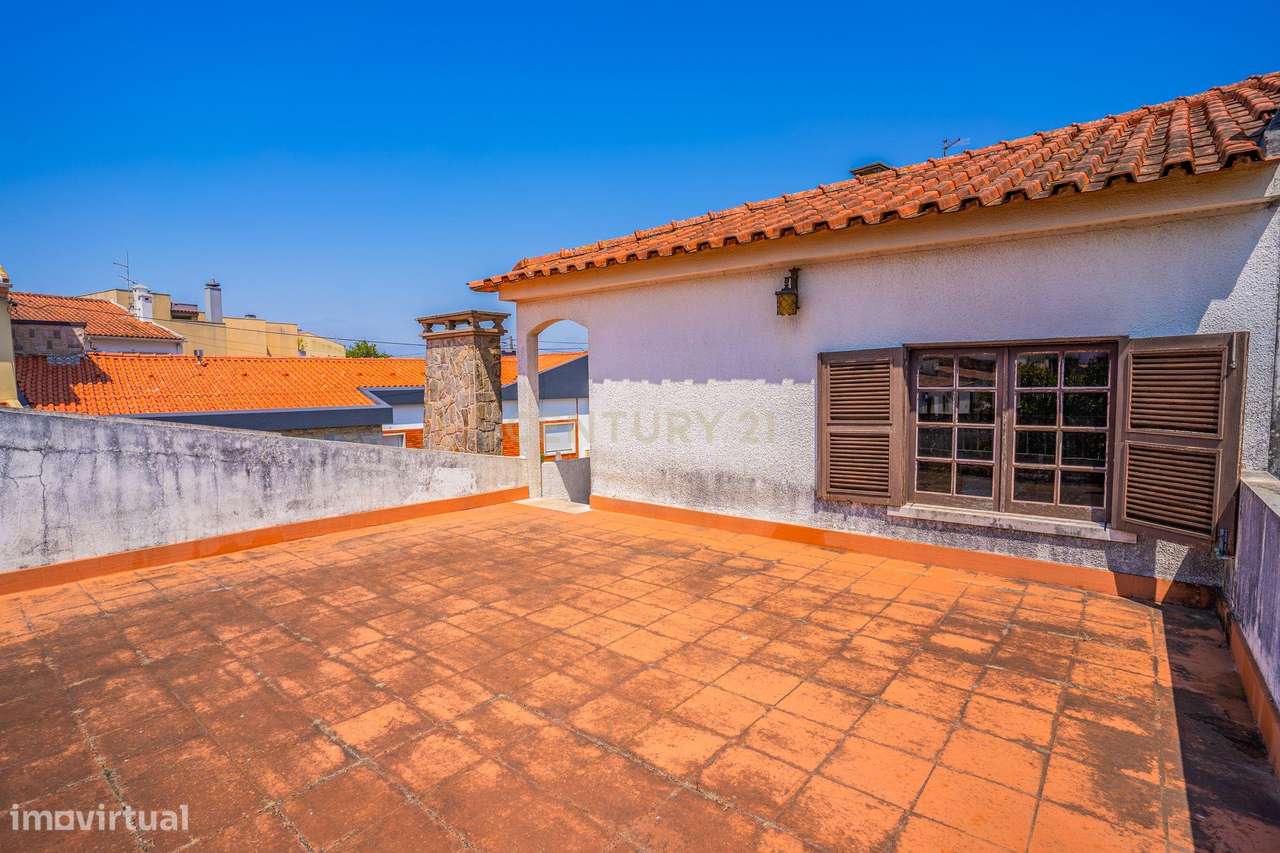 Moradia no Centro das Gaeiras. Uma casa única.-42