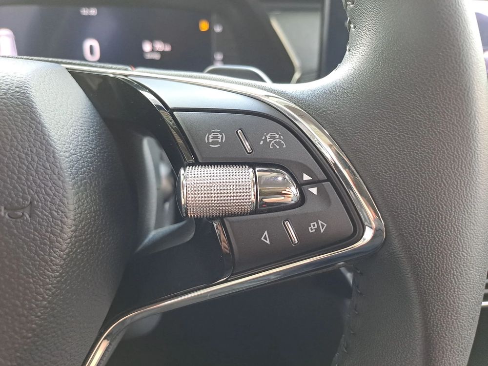 SKODA OCTAVIA Masaże Indukcja Head UP Martwe pola ACC DSG Salon PL ASO VAT23%